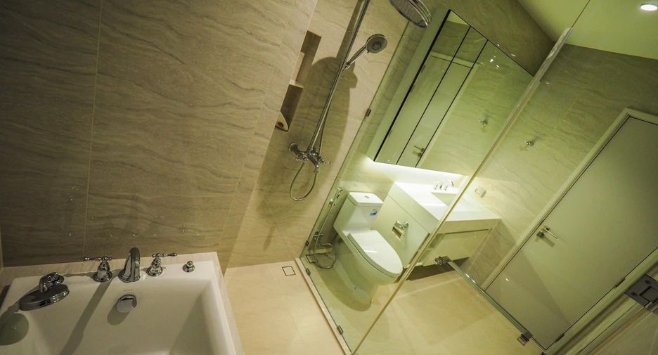 Wohnung zur Miete mit 2 Zimmer in Pathum Wan, Bangkok