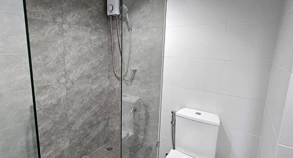 For rent studio condo in Bang Rak, Bangkok