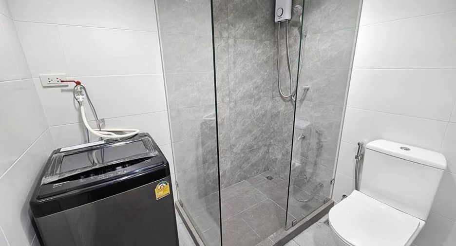 For rent studio condo in Bang Rak, Bangkok