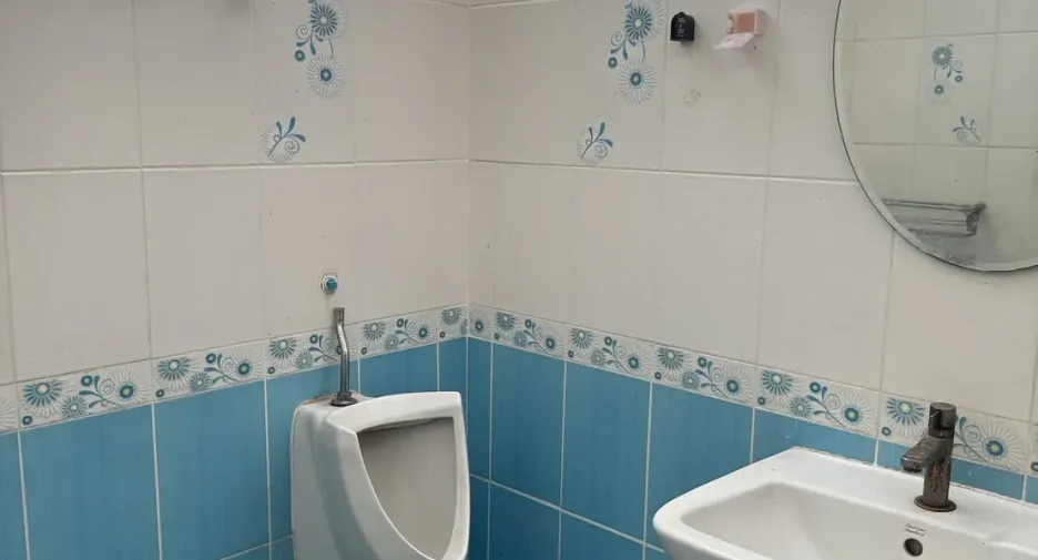 For rent 4 bedrooms retail Space in Bang Na, Bangkok