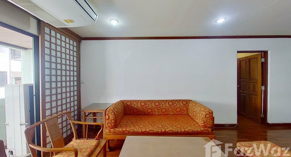 For rent 4 bedrooms condo in Watthana, Bangkok