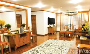 Condo en alquiler de 4 habitaciones en Watthana, Bangkok