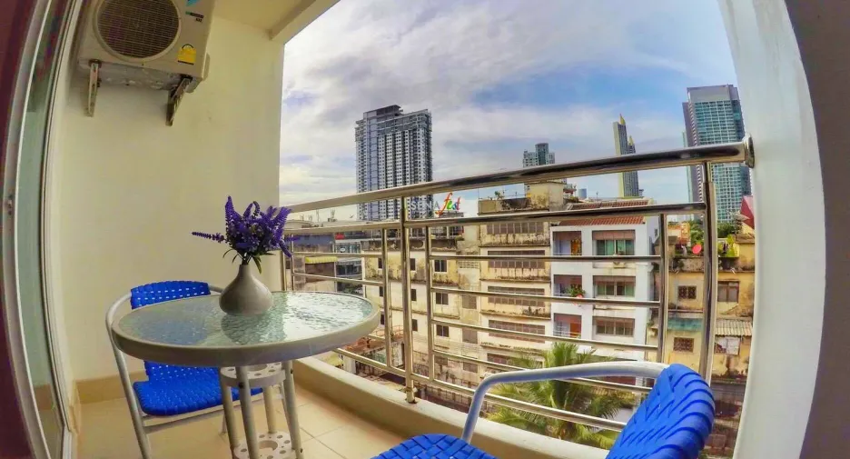 For rent 1 bed apartment in Sathon, Bangkok