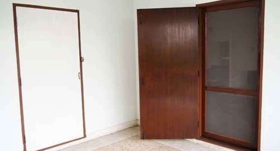 出租 3 卧室 独立屋 在 Phaya Thai, 曼谷