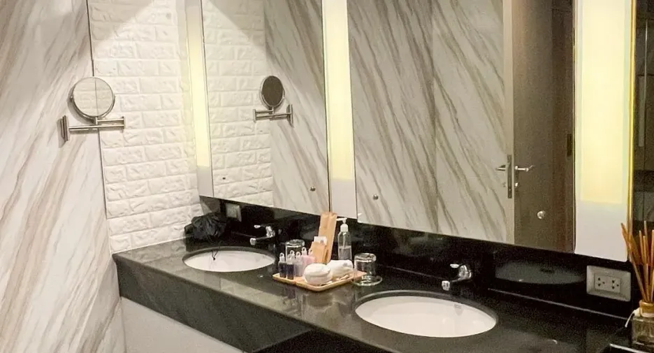 For rent 3 bedrooms apartment in Pathum Wan, Bangkok
