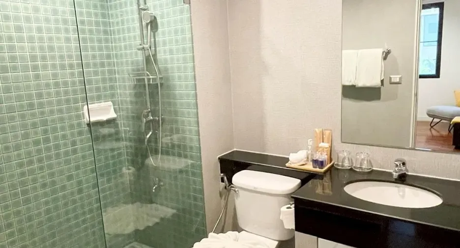 For rent 3 bedrooms apartment in Pathum Wan, Bangkok