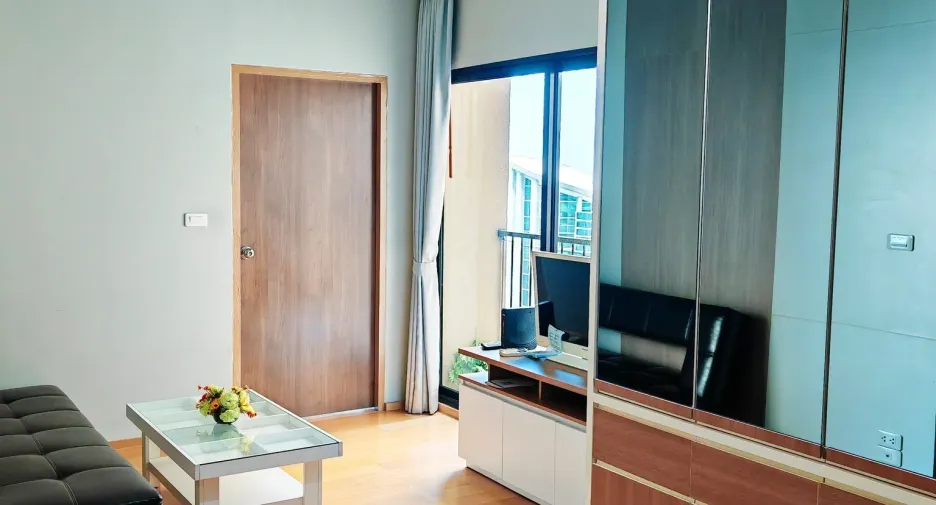 For rent 1 bed condo in Ratchathewi, Bangkok