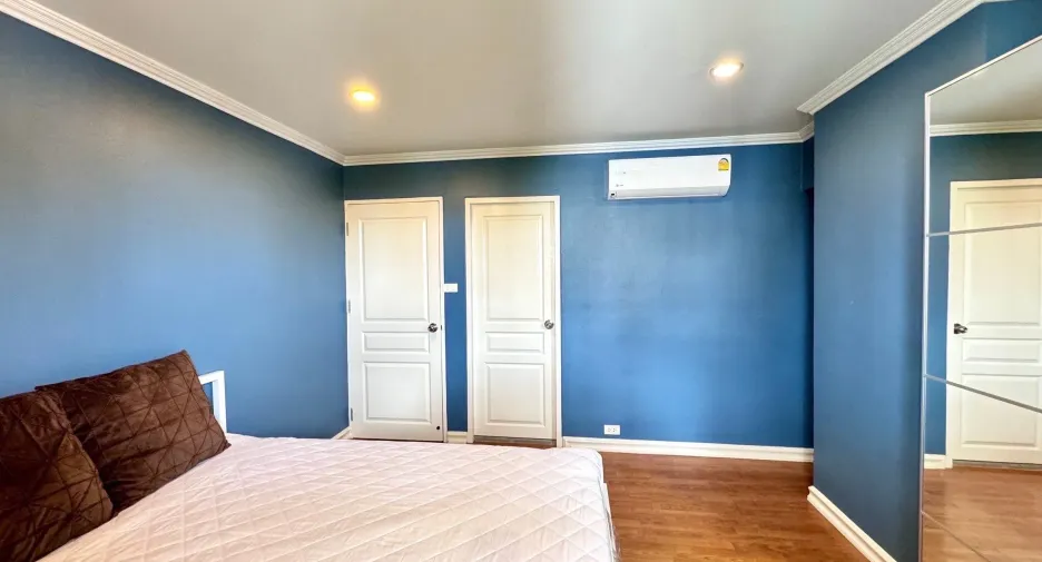 ให้เช่า 3 ห้องนอน คอนโด ใน วัฒนา, กรุงเทพฯ