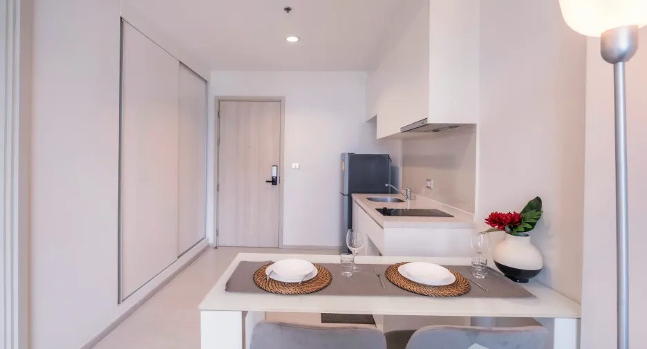 For rent 1 bed condo in Khlong Toei, Bangkok