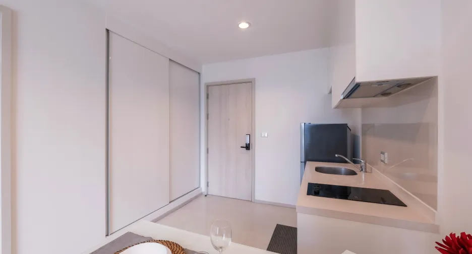For rent 1 bed condo in Khlong Toei, Bangkok