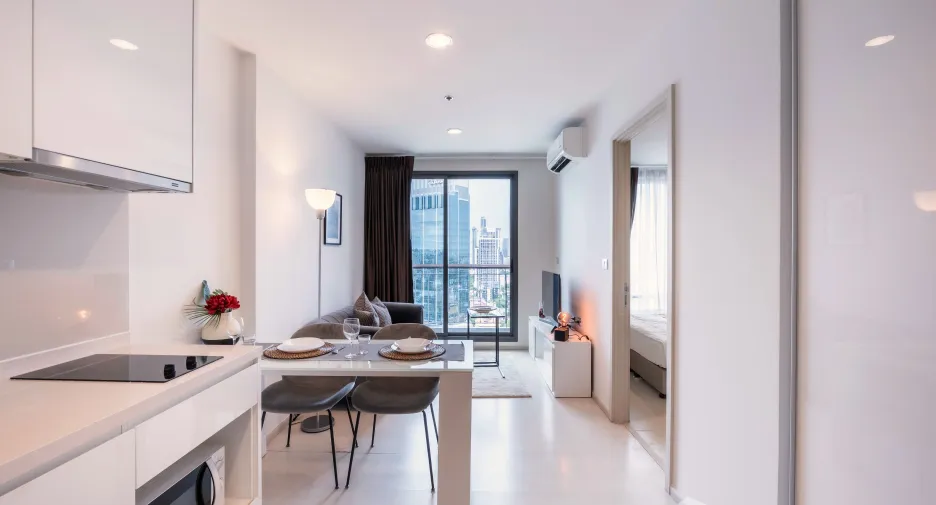 For rent 1 bed condo in Khlong Toei, Bangkok