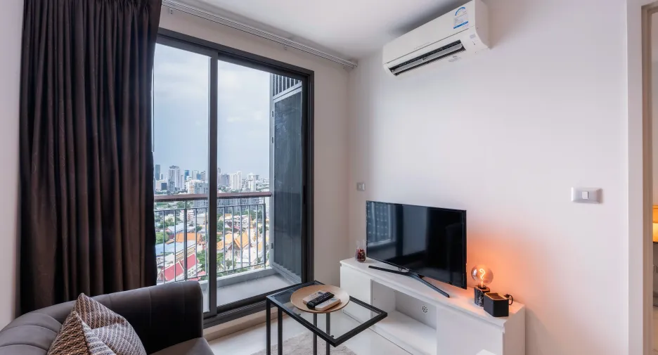 For rent 1 bed condo in Khlong Toei, Bangkok