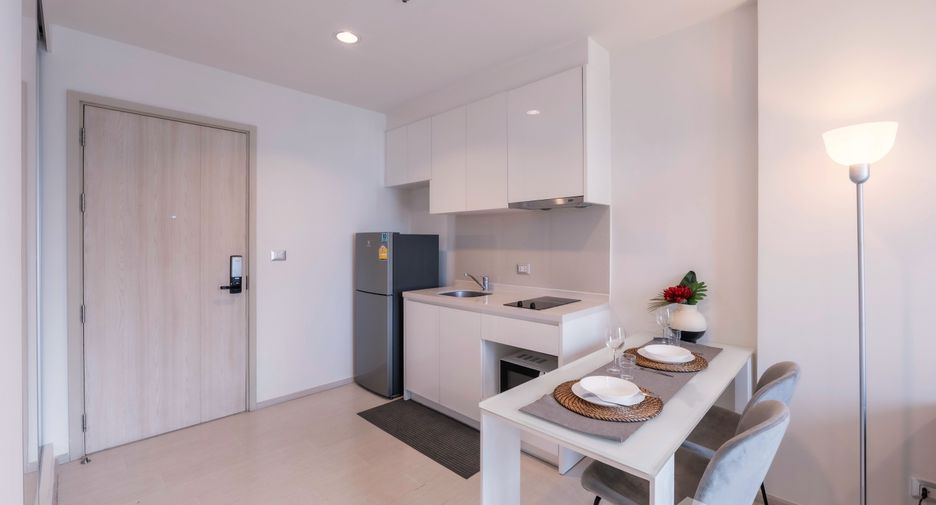 Condo en alquiler de 1 habitaciones en Khlong Toei, Bangkok