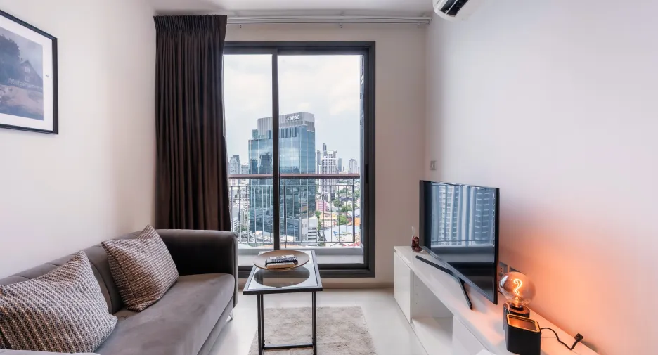 For rent 1 bed condo in Khlong Toei, Bangkok