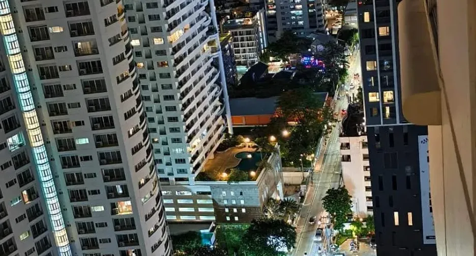 出租 3 卧室 公寓 在 Khlong Toei, 曼谷