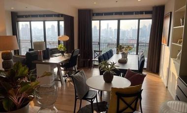 À louer 2 chambres condo à Watthana, Bangkok