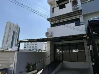 Аренда офис в Банг На, Бангкок