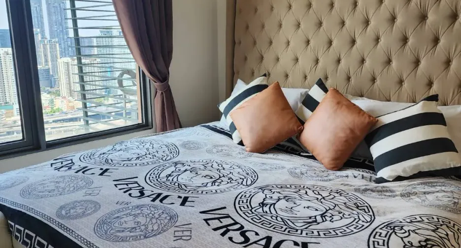 For rent 2 bedrooms condo in Watthana, Bangkok