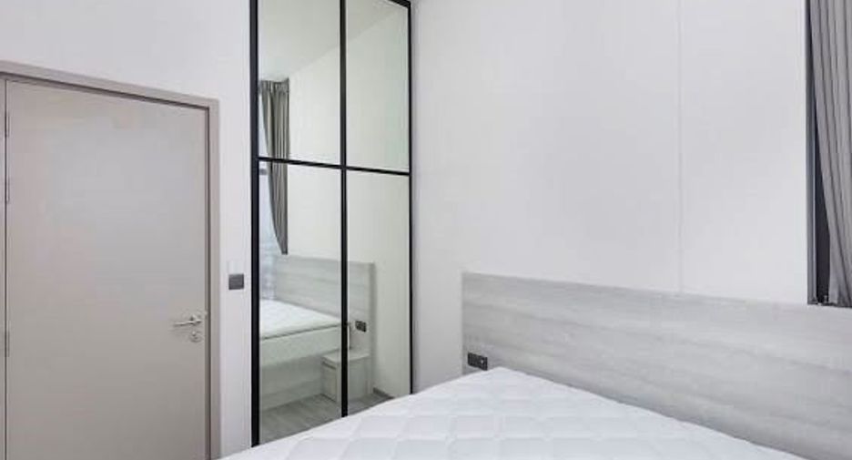 For rent 2 bedrooms condo in Phra Khanong, Bangkok