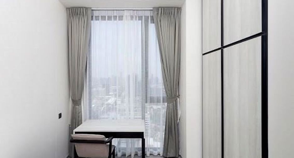 For rent 2 bedrooms condo in Phra Khanong, Bangkok