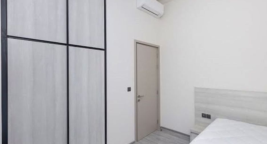 For rent 2 bedrooms condo in Phra Khanong, Bangkok