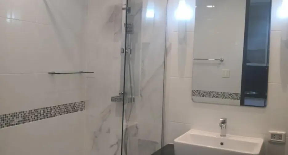 Condo en alquiler de 1 habitaciones en Khlong Toei, Bangkok
