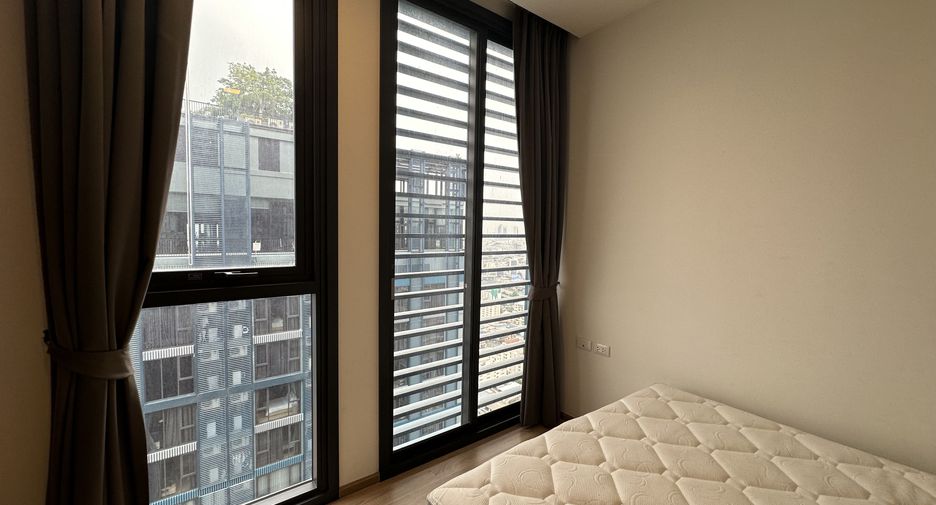 For rent 2 bedrooms condo in Ratchathewi, Bangkok