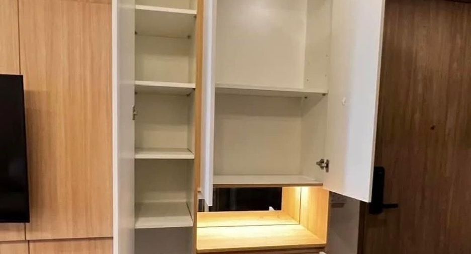 Condo en alquiler de 1 habitaciones en Khlong Toei, Bangkok