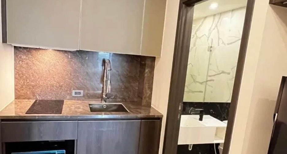 Condo en alquiler de 1 habitaciones en Khlong Toei, Bangkok