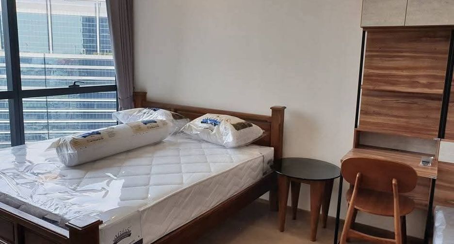 Wohnung zur Miete mit Studio in Bang Rak, Bangkok