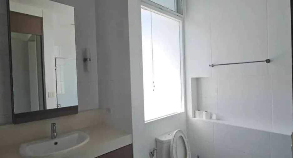 Casa en alquiler de 4 habitaciones en Watthana, Bangkok
