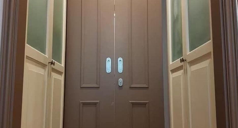 For rent 1 bed condo in Pathum Wan, Bangkok