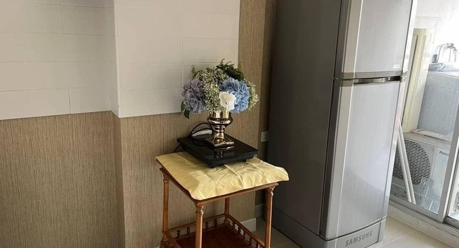 For rent 1 bed condo in Huai Khwang, Bangkok