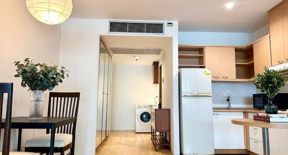 À louer studio condo à Pathum Wan, Bangkok