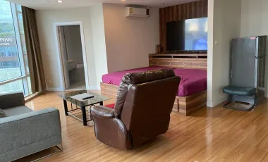 For rent 2 bedrooms condo in Bang Rak, Bangkok