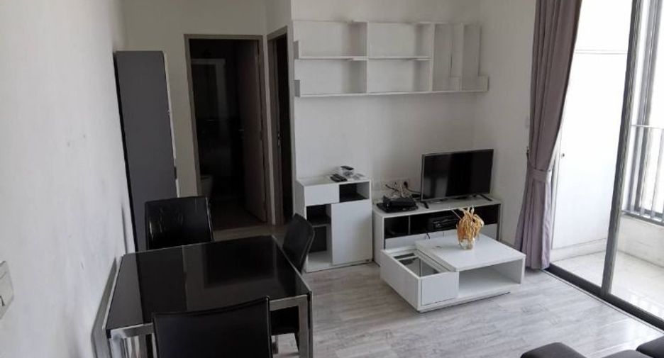 Wohnung zur Miete mit 2 Zimmer in Phra Khanong, Bangkok
