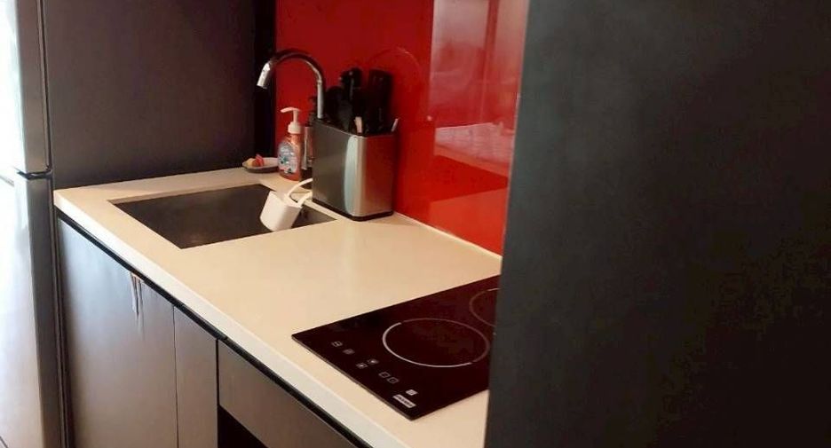 For rent studio condo in Bang Rak, Bangkok