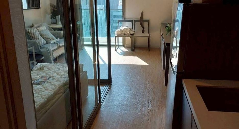 For rent studio condo in Bang Rak, Bangkok