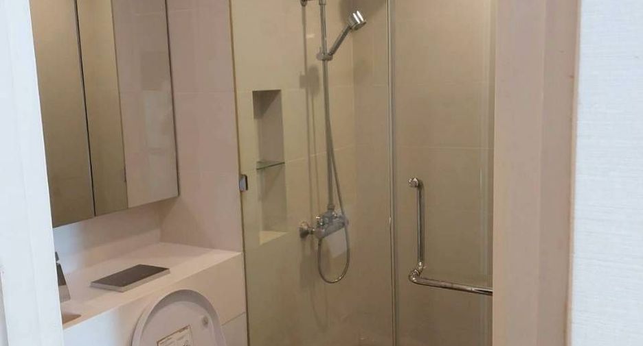 For rent studio condo in Bang Rak, Bangkok