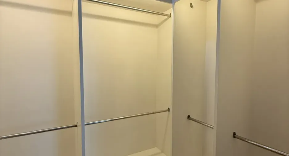 For rent 3 bedrooms condo in Yan Nawa, Bangkok