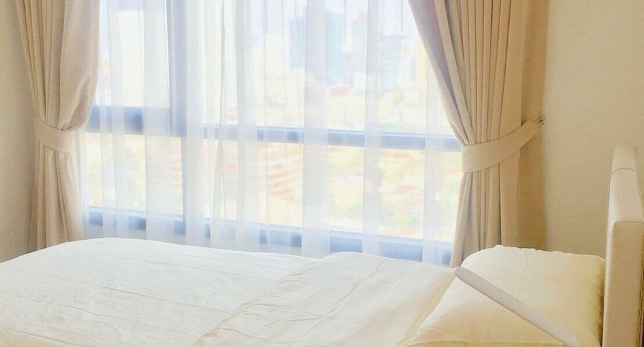 For rent 2 bedrooms condo in Watthana, Bangkok