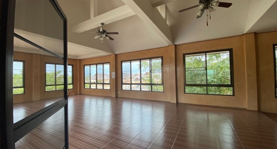 For sale 2 bedrooms house in East Pattaya, Pattaya