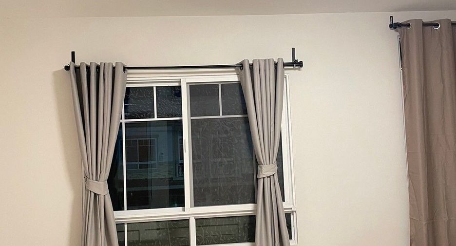 For rent 2 bedrooms townhouse in Mueang Samut Prakan, Samut Prakan