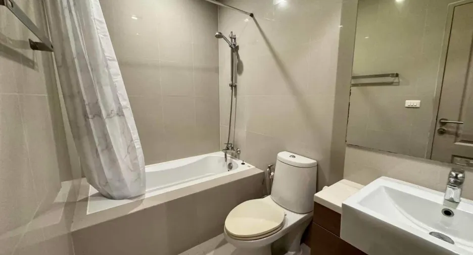 Wohnung zur Miete mit 1 Zimmer in Khlong Toei, Bangkok