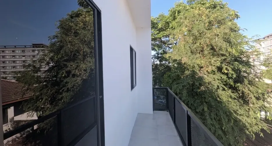 Reihenhaus zur Miete mit 6 Zimmer in Phra Khanong, Bangkok