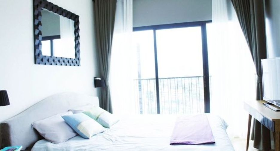 For rent 2 bedrooms condo in Phaya Thai, Bangkok