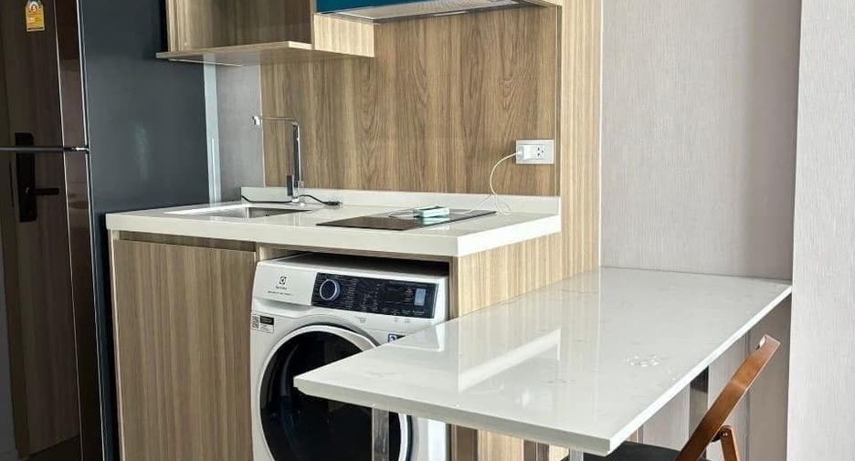 For rent スタジオ condo in Chom Thong, Bangkok