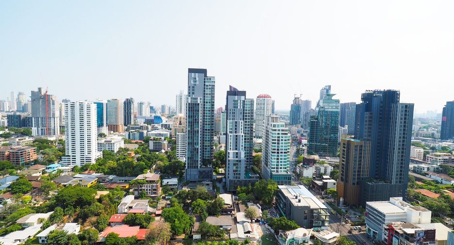 For rent 1 bed condo in Watthana, Bangkok
