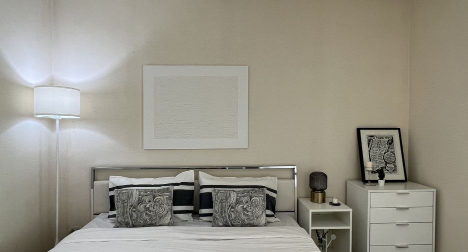 For rent 1 bed condo in Khlong Toei, Bangkok
