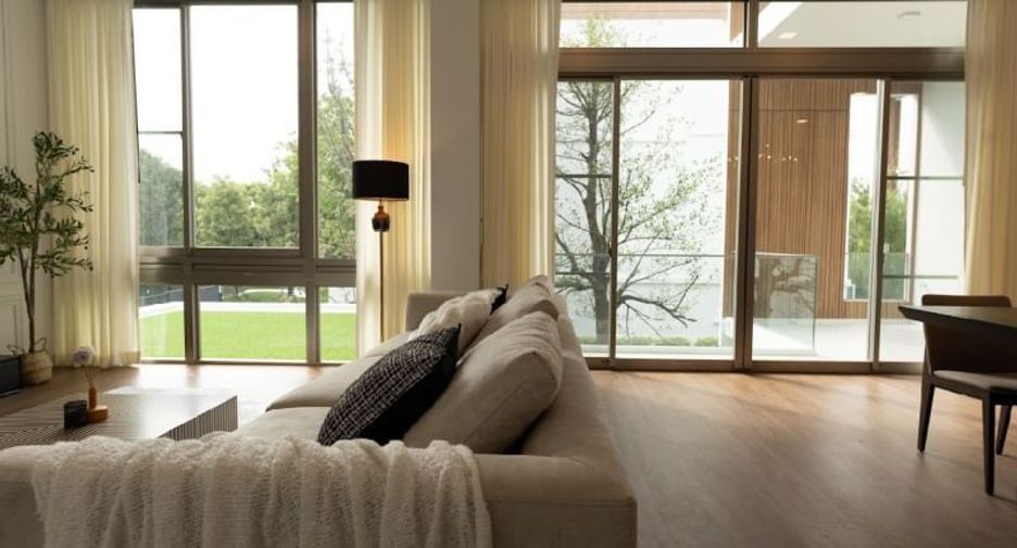 For rent 4 bedrooms house in Saphan Sung, Bangkok